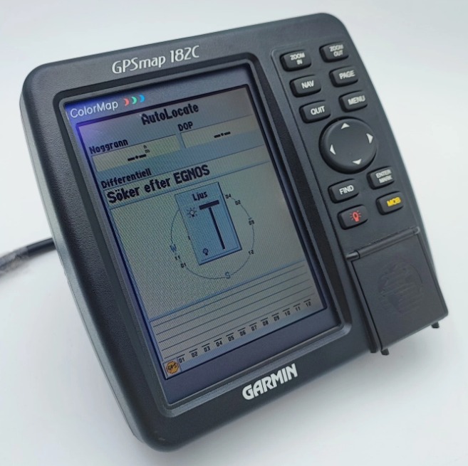 GARMIN GPSMAP 182C Marine Chartplotter